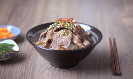 腰內肉料理